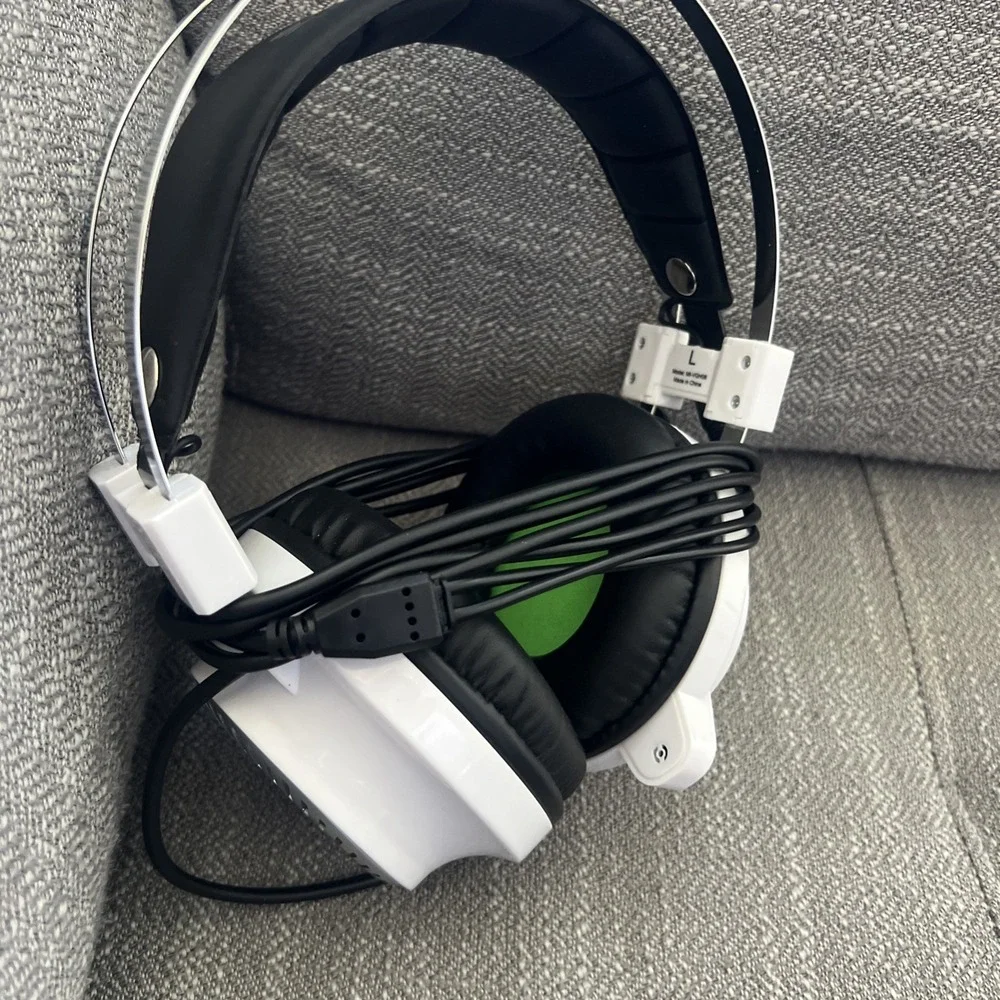EVOCORE Immerse Vital Gaming Headset Fixed Mic MI-VGH06-300 LED Glow XBOX ONE